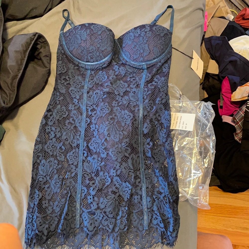 Brand new dress never woren